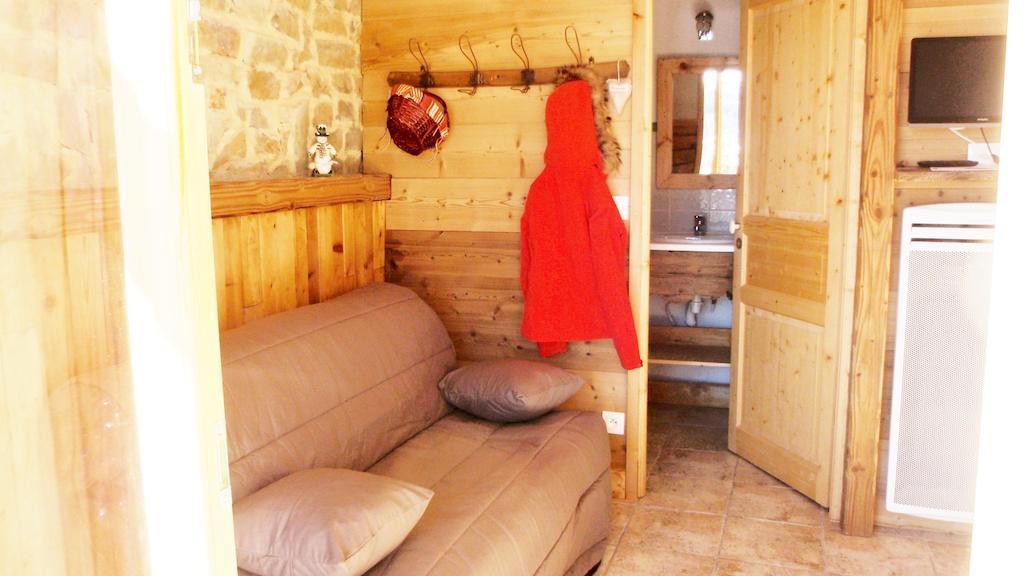 Appartements Dans Chalet Font-Romeu-Odeillo-Via Room photo